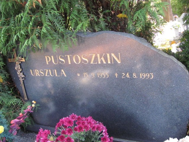 Urszula PUSTOSZKIN 1955 Bielsko-Biała - Grobonet - Wyszukiwarka osób pochowanych