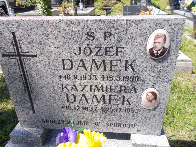 Kazimiera DAMEK 1937 Bielsko-Biała - Grobonet - Wyszukiwarka osób pochowanych