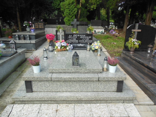 Bronisław ZIEMNIAK 1925 Bielsko-Biała - Grobonet - Wyszukiwarka osób pochowanych