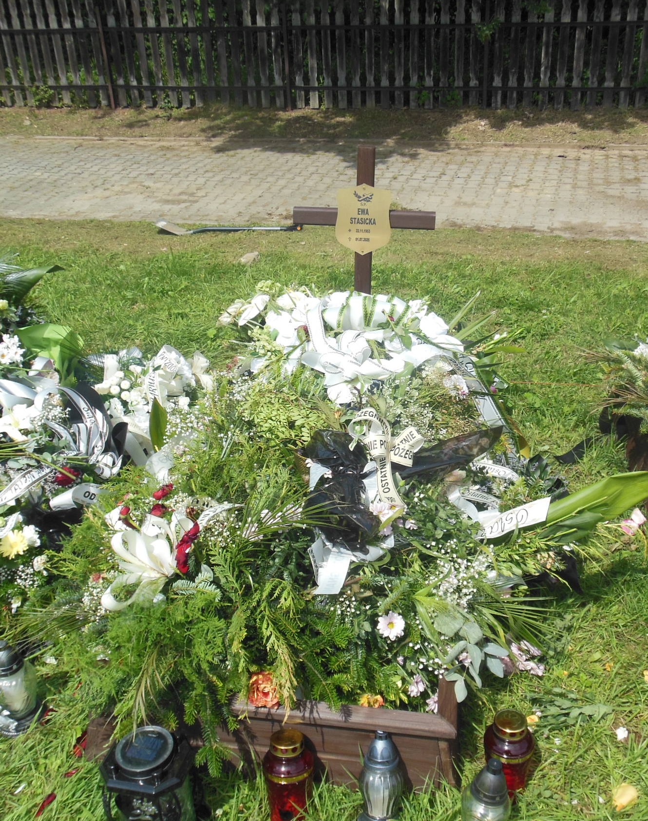 Ewa STASICKA 1953 Bielsko-Biała - Grobonet - Wyszukiwarka osób pochowanych