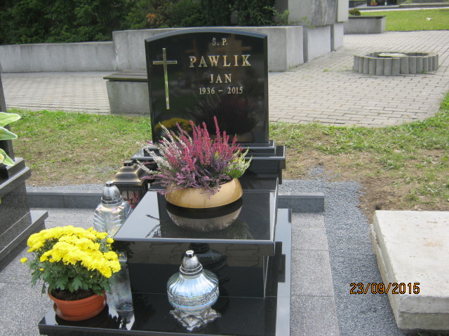 Grób JAN PAWLIK