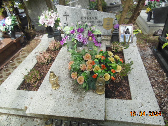 Jerzy PUDEŁKO 1953 Bielsko-Biała - Grobonet - Wyszukiwarka osób pochowanych