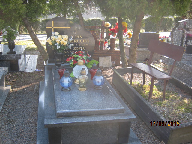 Grób ZOFIA ZAWIERUCHA