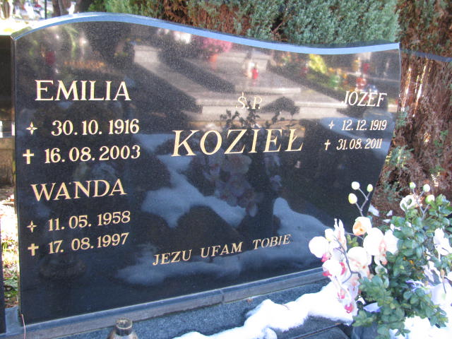 Emilia KOZIEŁ 1916 Bielsko-Biała - Grobonet - Wyszukiwarka osób pochowanych