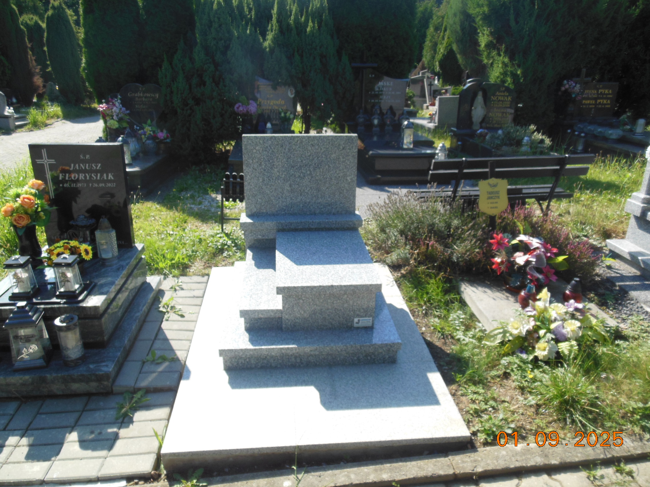 WIESŁAW I WANDA PODSIADŁO Bielsko-Biała - Grobonet - Wyszukiwarka osób pochowanych