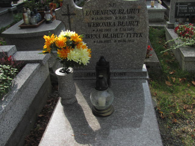 Grób IRENA BŁAHUT-TYTYK